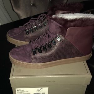 BCBGMAXAZRIA Deniz furntrice lace-up sneaker